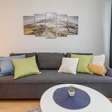 Bright Apartment,For 1-4,Near Old Town 빌뉴스 외부 사진